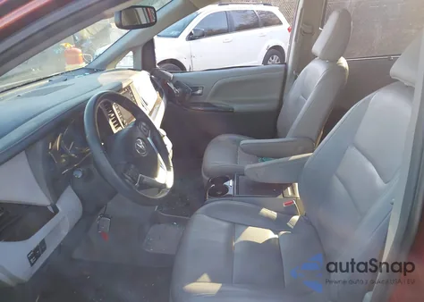 2019 Toyota Sienna Xle 8 Passenger from USA, damaged, VIN 5TDYZ3DC9KS020830